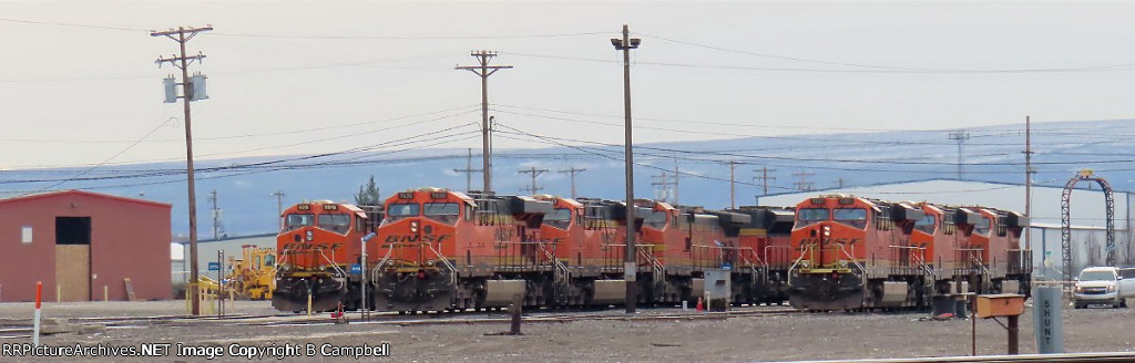 BNSF 6916-BNSF 7620-BNSF 7221